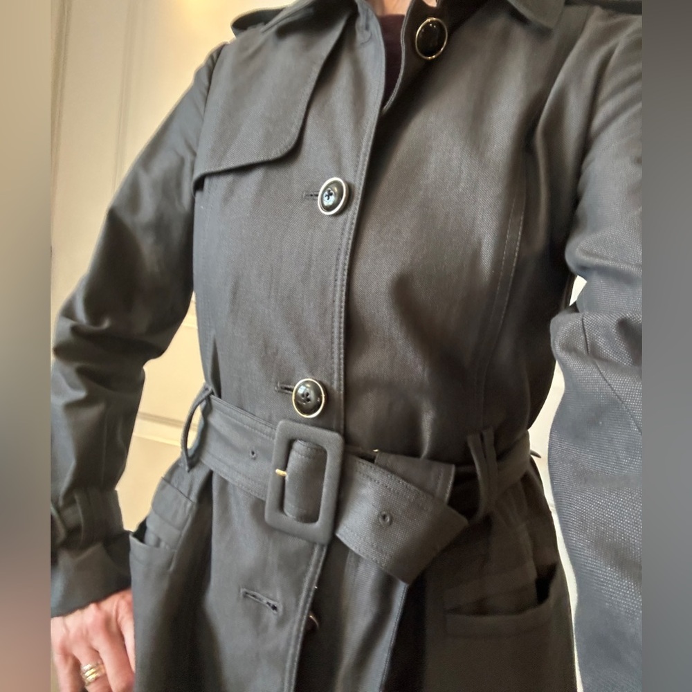 Banana Republic Timeless Trench Coat w/Purple Lining |  Like New! XS-S